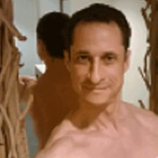 14414551338962-anthony-weiner-shirtless